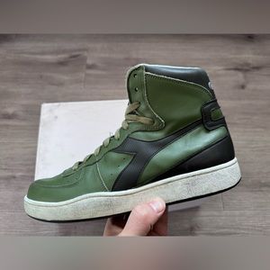 SOLD - Diadora Heritage men MI Basket sneakers size 9 NWT